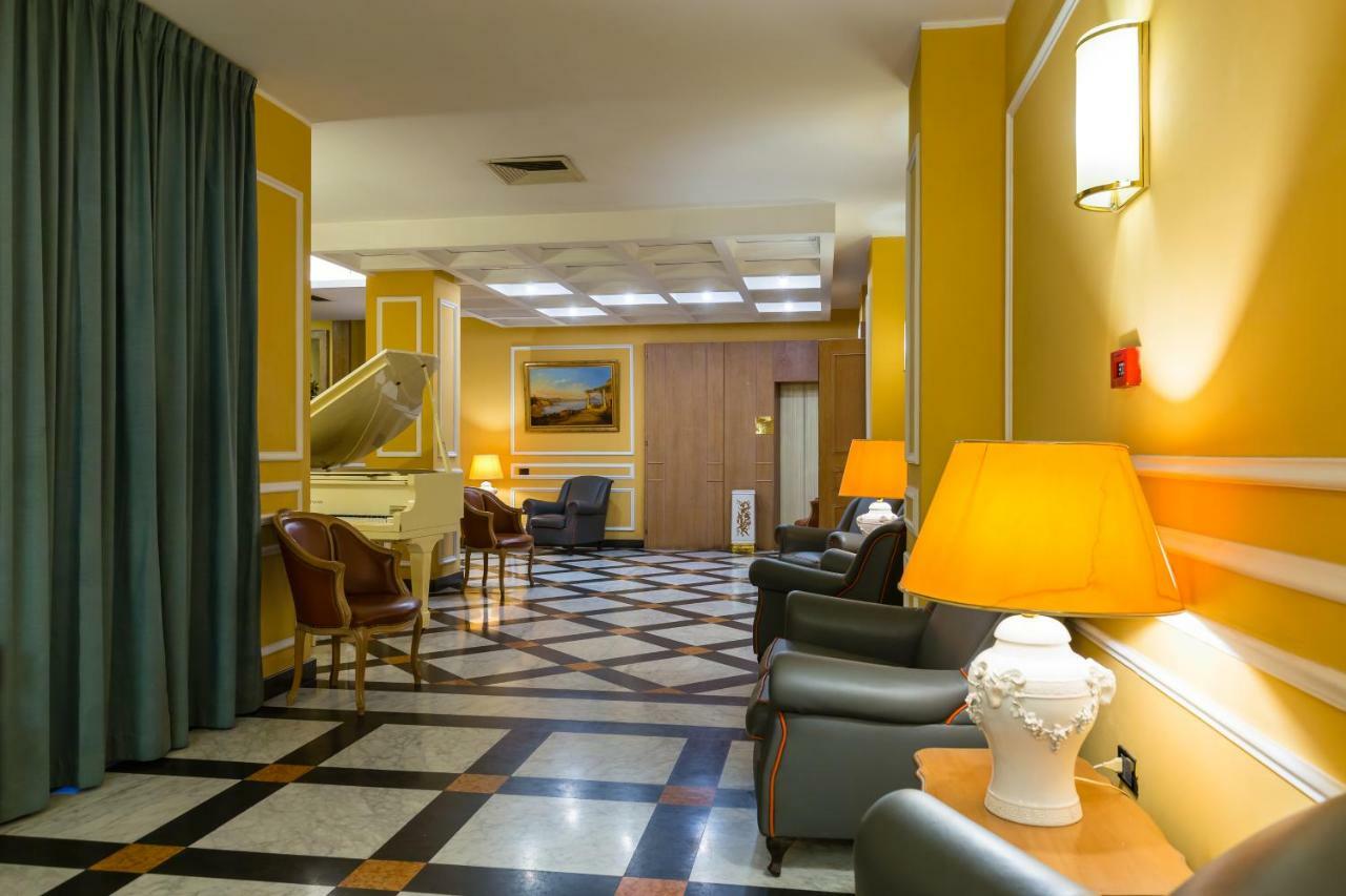 Culture Hotel Villa Capodimonte Неаполь Екстер'єр фото